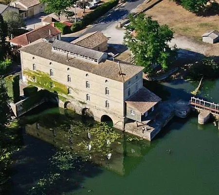 Maison Calme Avec Parking Gratuit Appartement