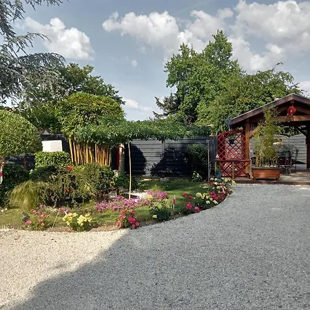 Appartement Maison Calme Avec Parking Gratuit Saint-Medard-de-Guizieres